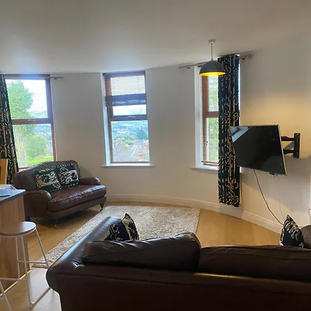 Nitb Certified Super 3 Bed 2 Bath Duplex Apartment Carnmoney Exterior photo