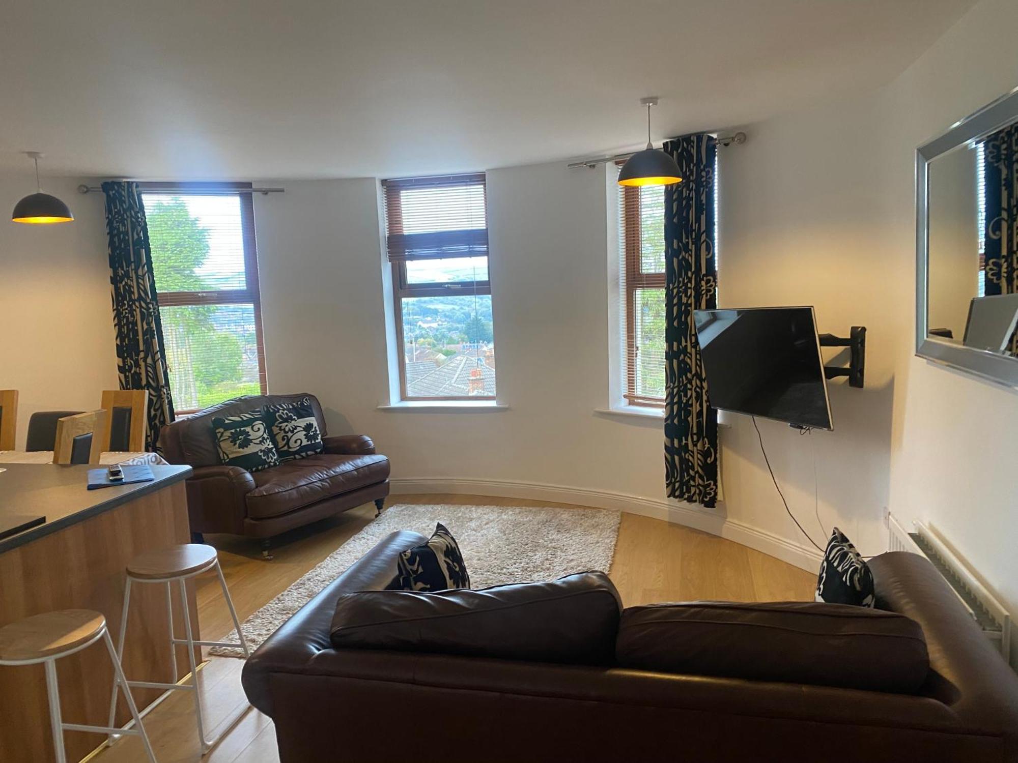 Nitb Certified Super 3 Bed 2 Bath Duplex Apartment Carnmoney
