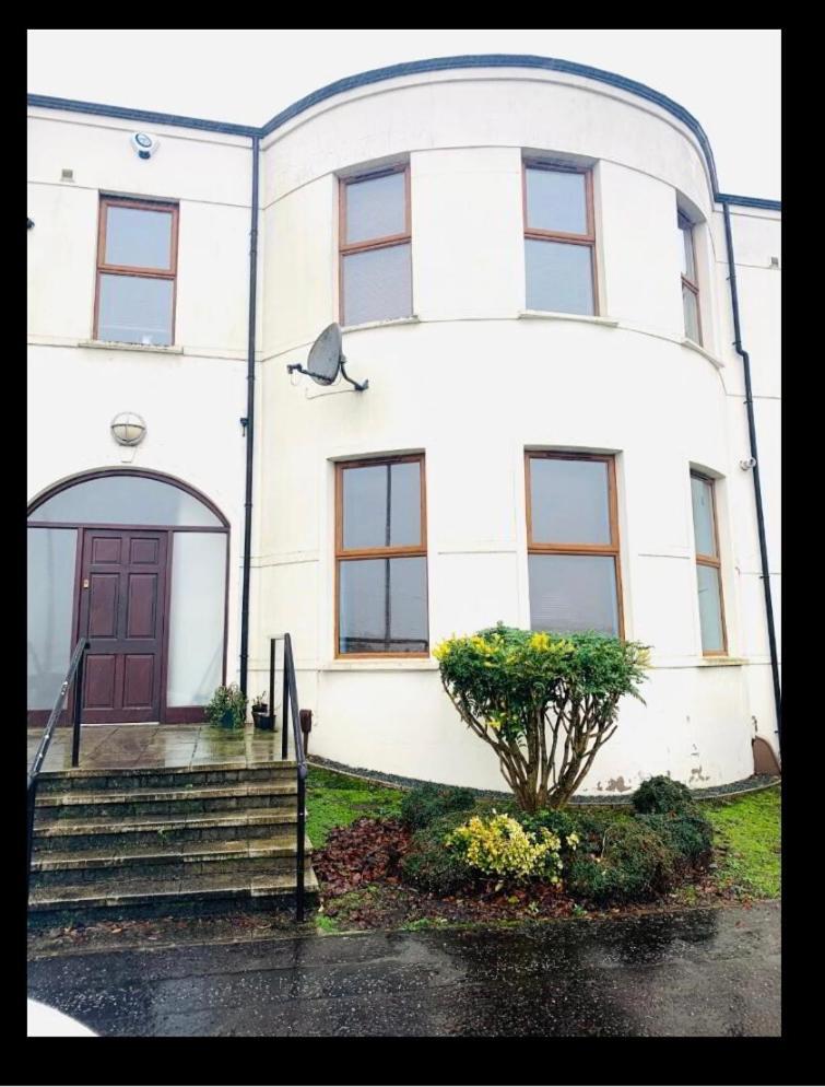 Apartment Nitb Certified Super 3 Bed 2 Bath Duplex Carnmoney